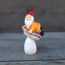 Törpe gombával figura