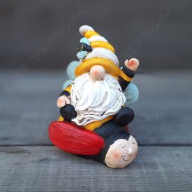 Manó Méhecskével Katicán Figura