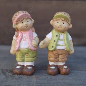 Kerámia Kislány Kisfiú    Méret: 7 cm széles, 11,5 cm magas, 4,5 cm mély