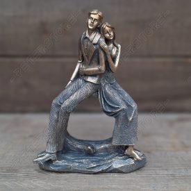 Szerelmespár szobor