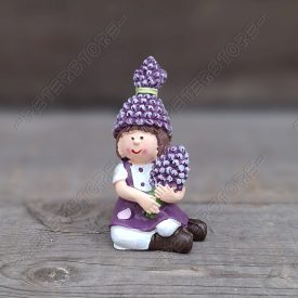 Levendula Kislány figura