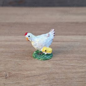 Minifalu - Tyúk csibékkel